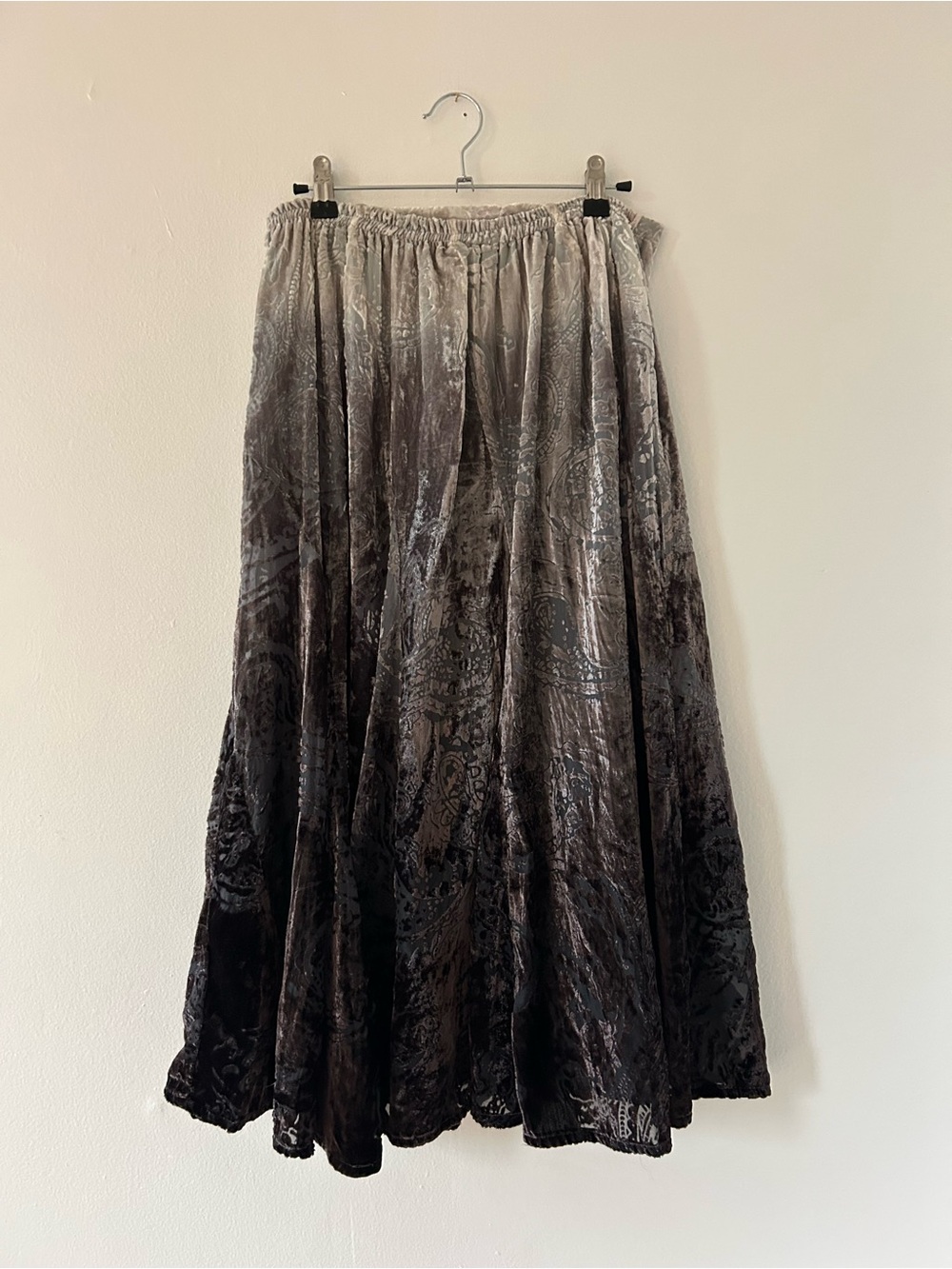 Vintage Velvet Ombre Lined Midi Skirt - Gray to Black